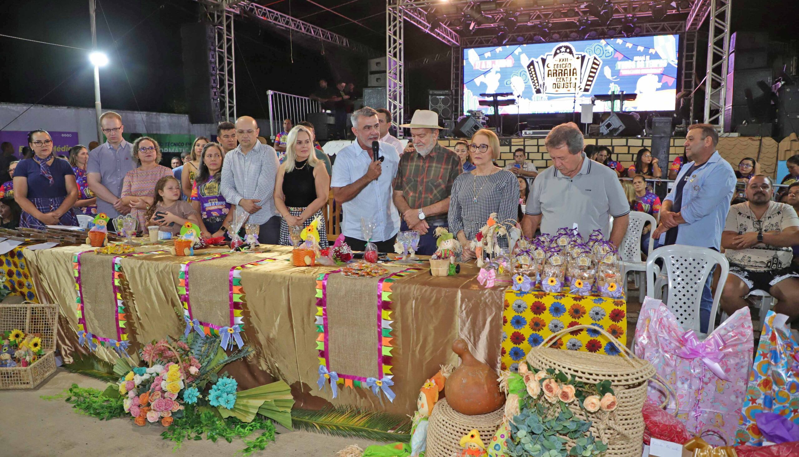 Governador em exercício, Amélio Cayres, participa da abertura do maior arraial do Bico do Papagaio, em Augustinópolis