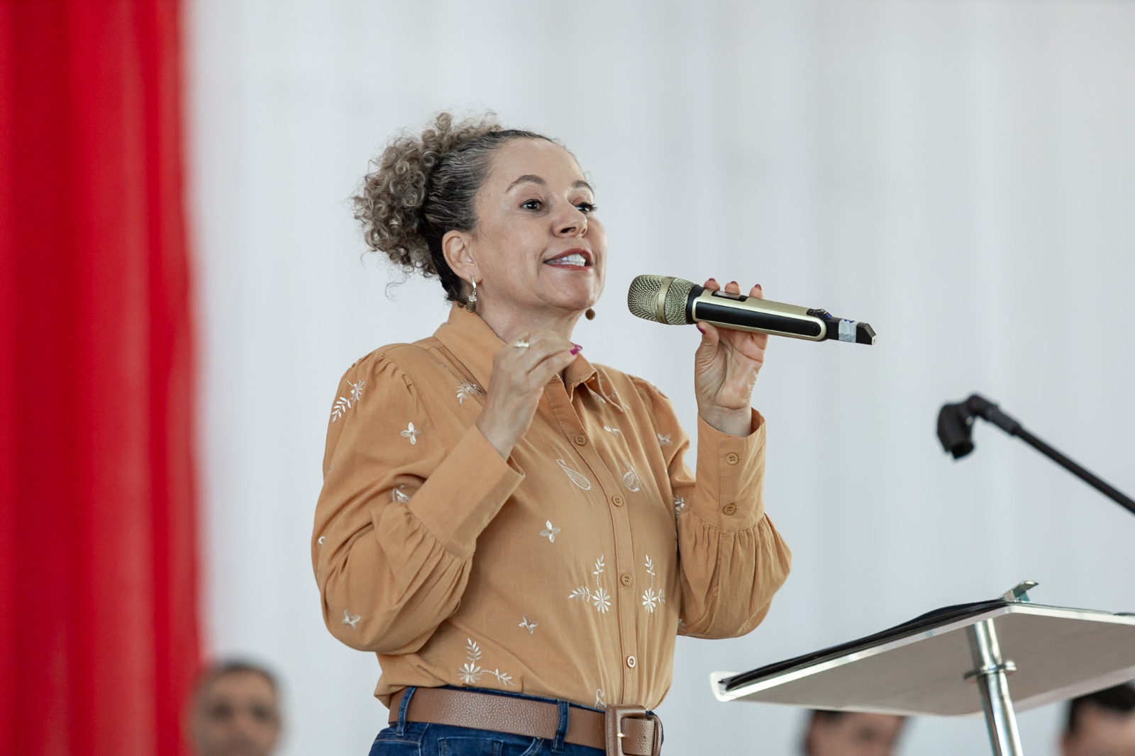 Prefeita Josi Nunes participa de formatura do Proerd e enfatiza a importância do programa para a sociedade