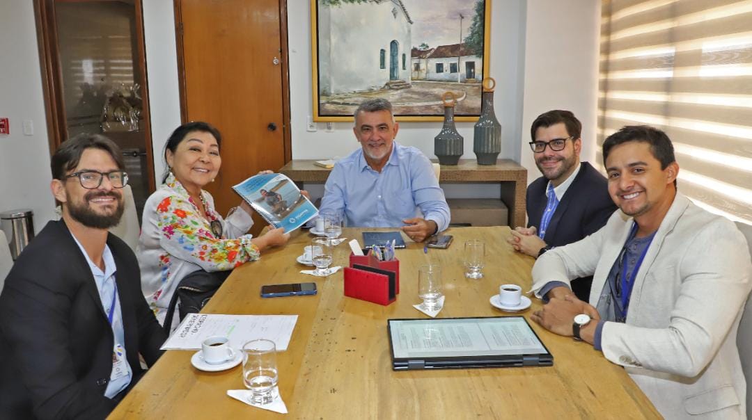 Governador em exercício, Amélio Cayres, recebe visitas institucionais para aprovação de lei para piscicultura e encaminhamento de projetos