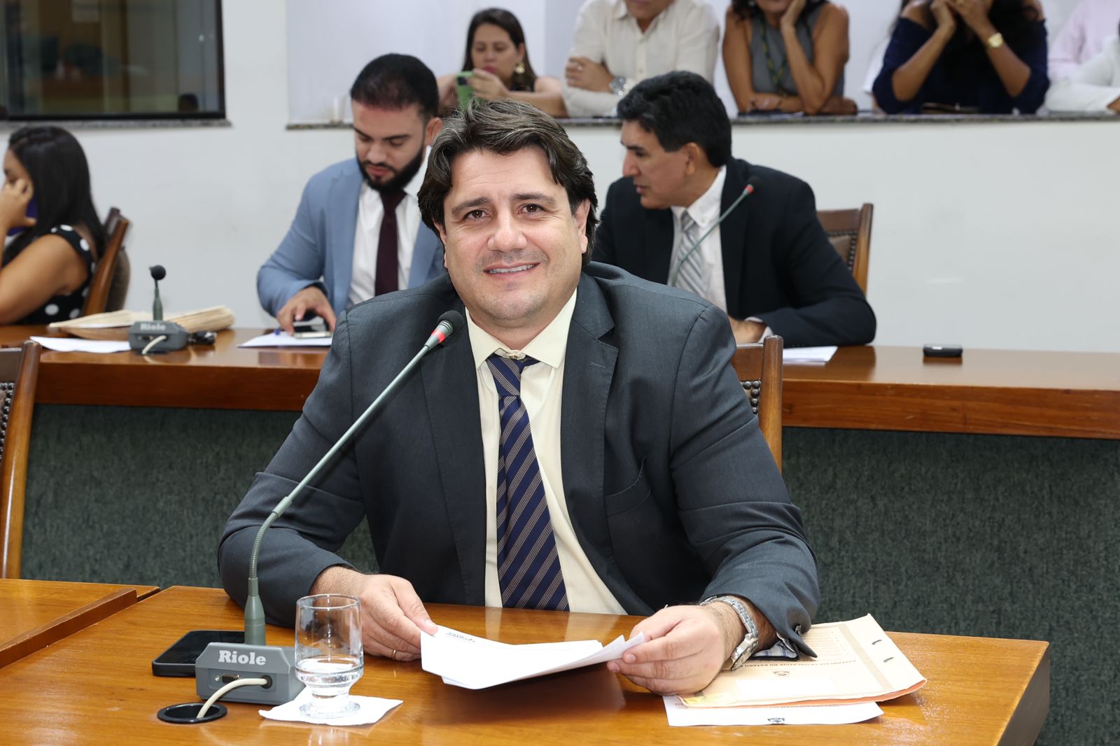 Assembleia Legislativa aprova PL do deputado Eduardo Fortes que impede condenados por maus-tratos a animais de assumirem cargo público