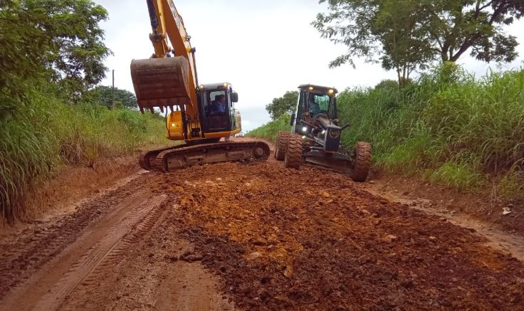 Prefeitura de Gurupi recupera cerca de 800 km de estradas vicinais em 2024