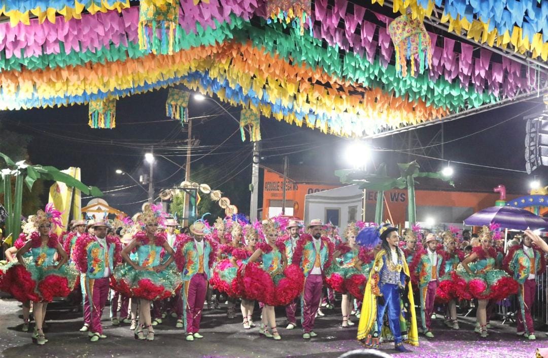 Amélio Cayres participa da abertura do Arraiá do Miguelão, maior evento junino do Bico do Papagaio