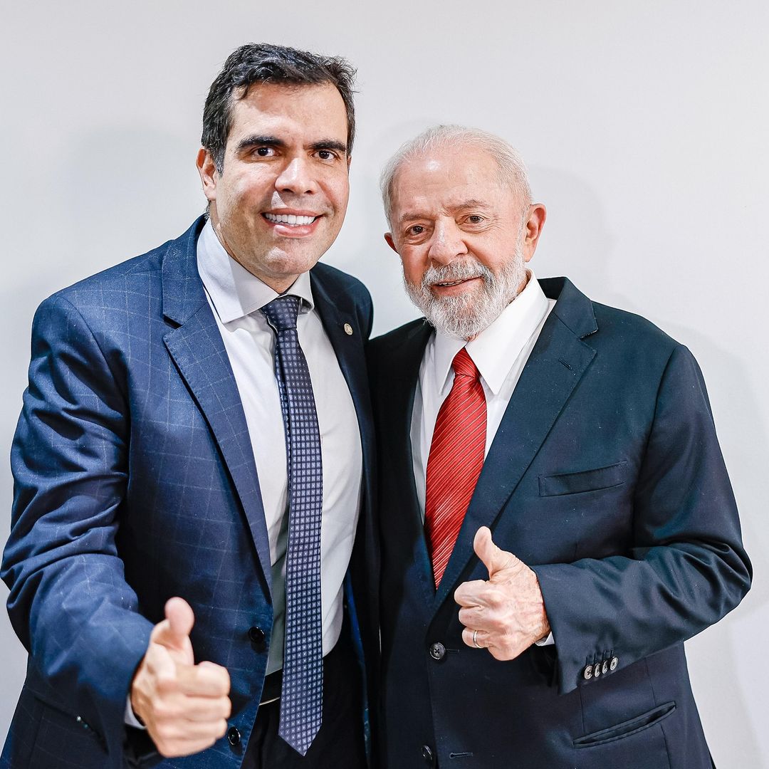 Deputado Ricardo Ayres comemora sanção de Projetos de Lei pelo presidente Luís Inácio Lula da Silva