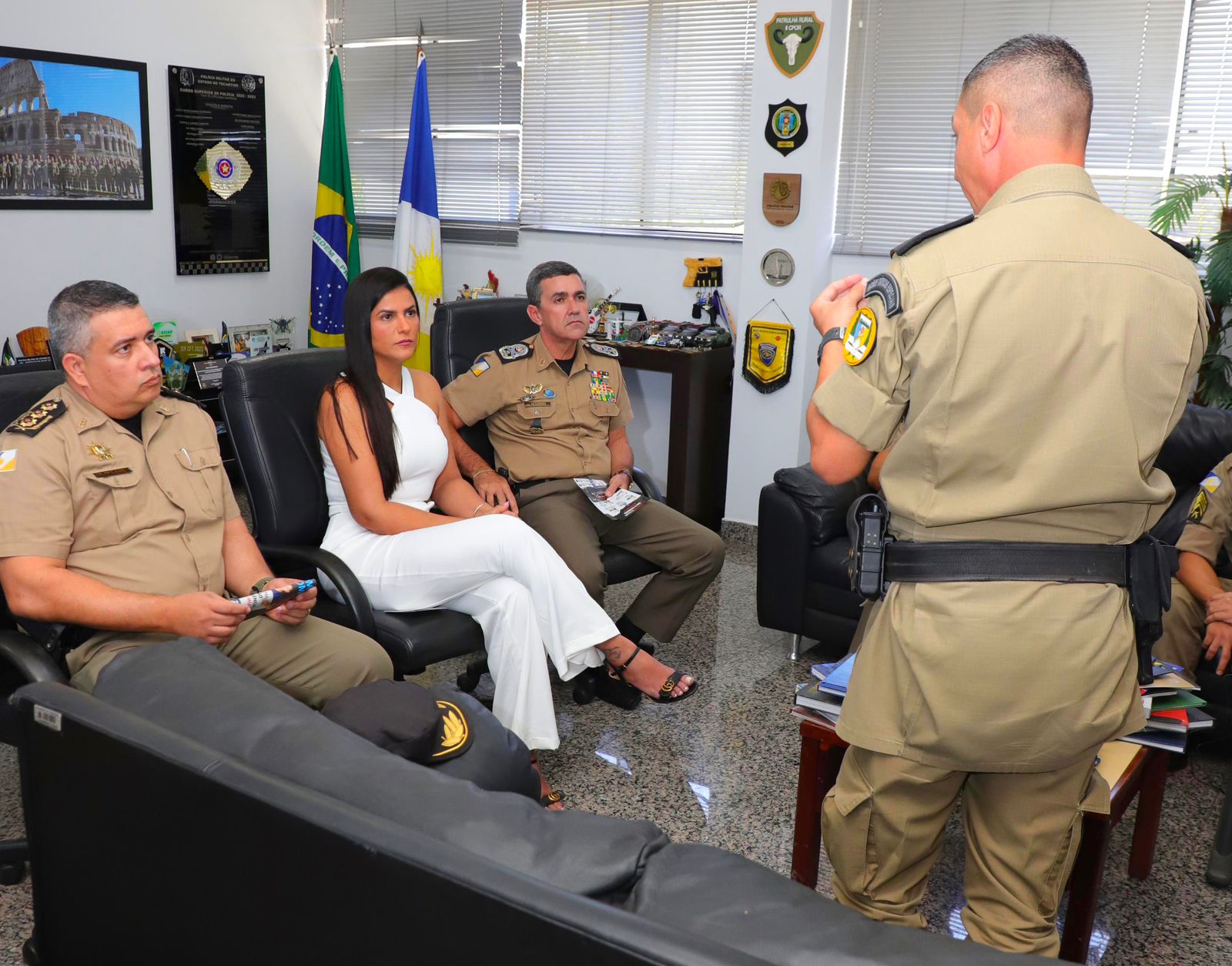 Campanha de enfrentamento à violência doméstica é apresentada à primeira-dama do Estado, Karynne Sotero