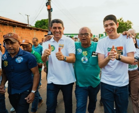 Deputado Valdemar Júnior acompanha Celso Morais em caminhada no setor Pouso Alegre e destaca necessidade de continuidade do progresso em Paraíso