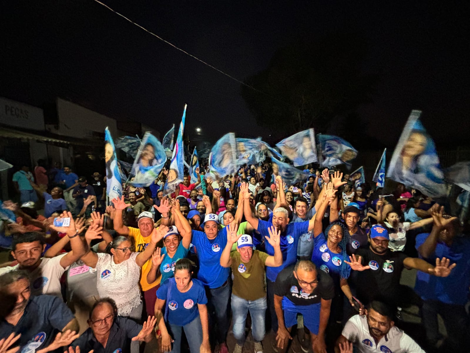 Prefeita Luciene Araújo realiza grande caminhada e confirma liderança na disputa eleitoral em Jaú do Tocantins