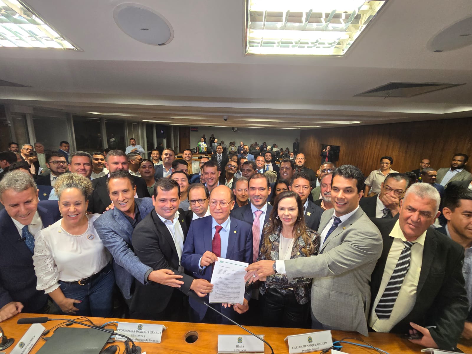 Senadora Professora Dorinha reúne bancada federal para prestação de contas e ouvir demandas de municípios