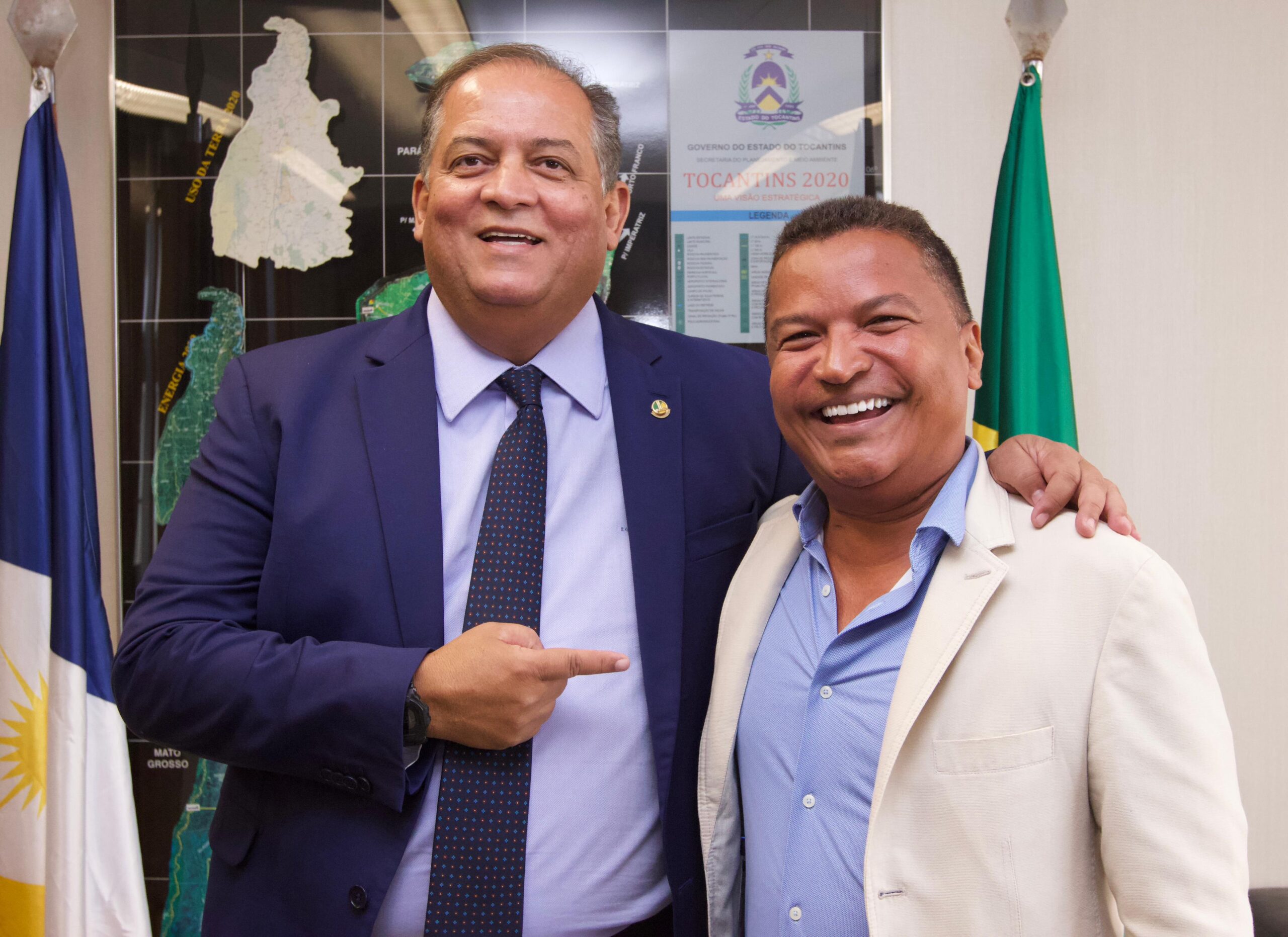 Senador Eduardo Gomes recebe prefeitos e vereadores eleitos em Brasília para reforçar parceria e apoio aos municípios