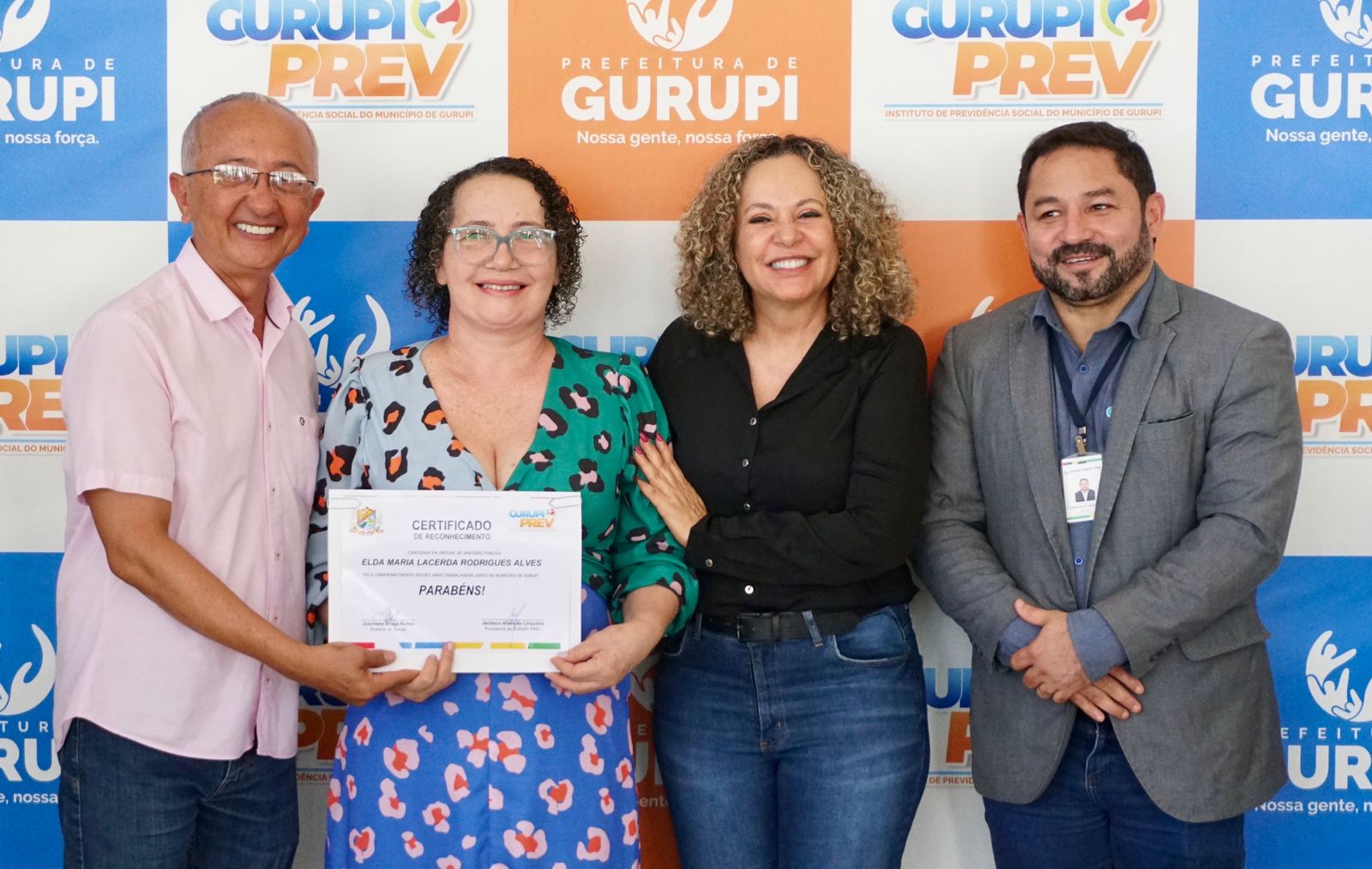 Prefeitura de Gurupi entrega certificados a servidores aposentados e reconhece serviços prestados ao Município