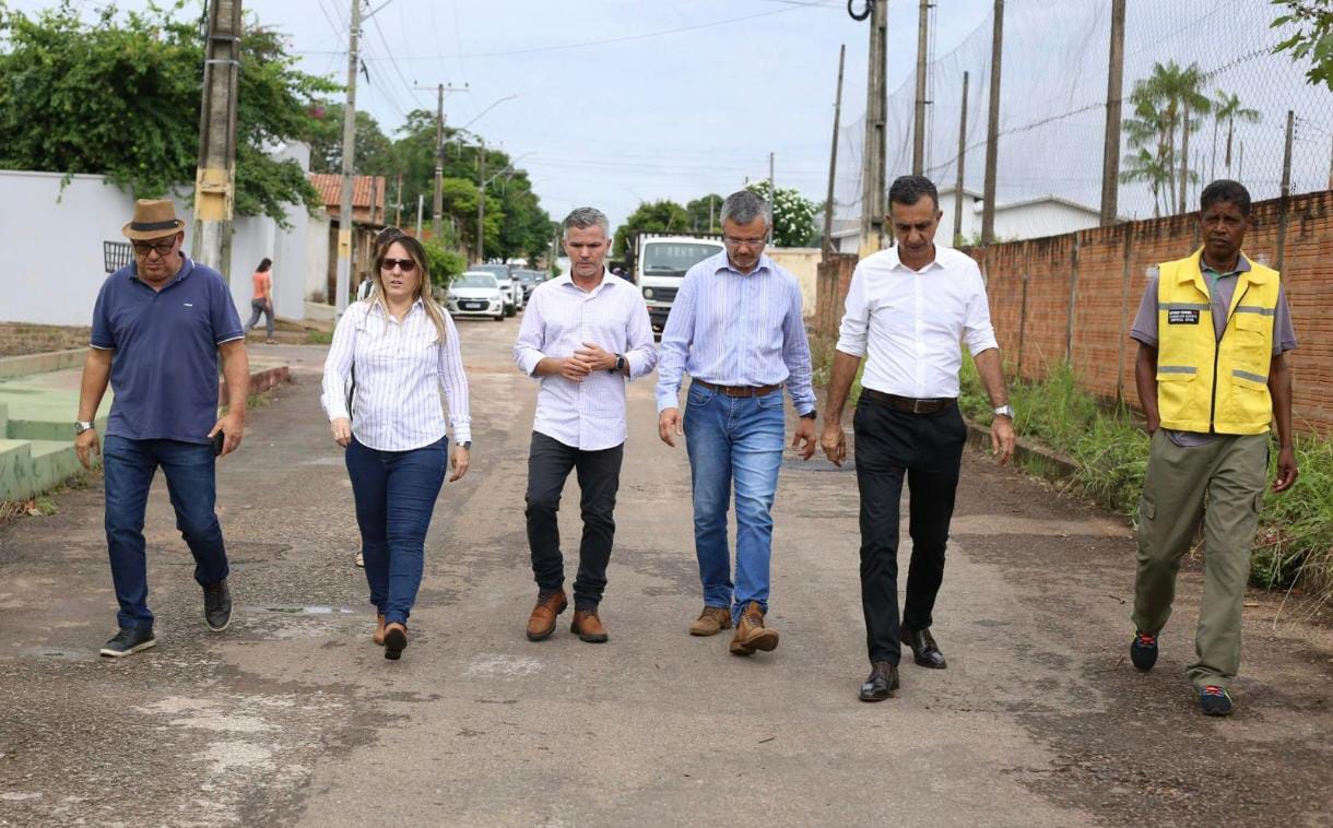 Vice-prefeito Adailton Fonseca e secretários acompanham obras para minimizar impactos de alagamentos em Gurupi