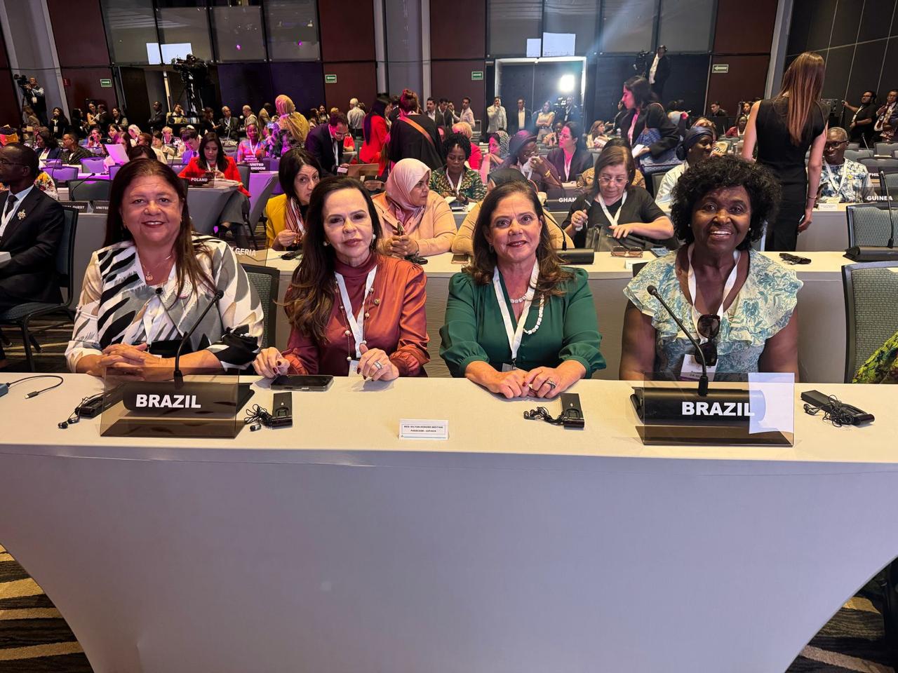 Senadora Professora Dorinha participa da Conferência Global de Mulheres Parlamentares no México